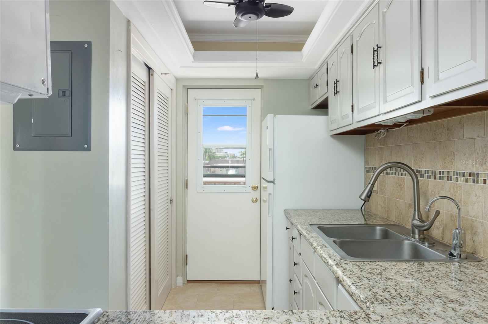 1 BOCA CIEGA POINT BLVD #212, ST PETERSBURG, FL, 33708