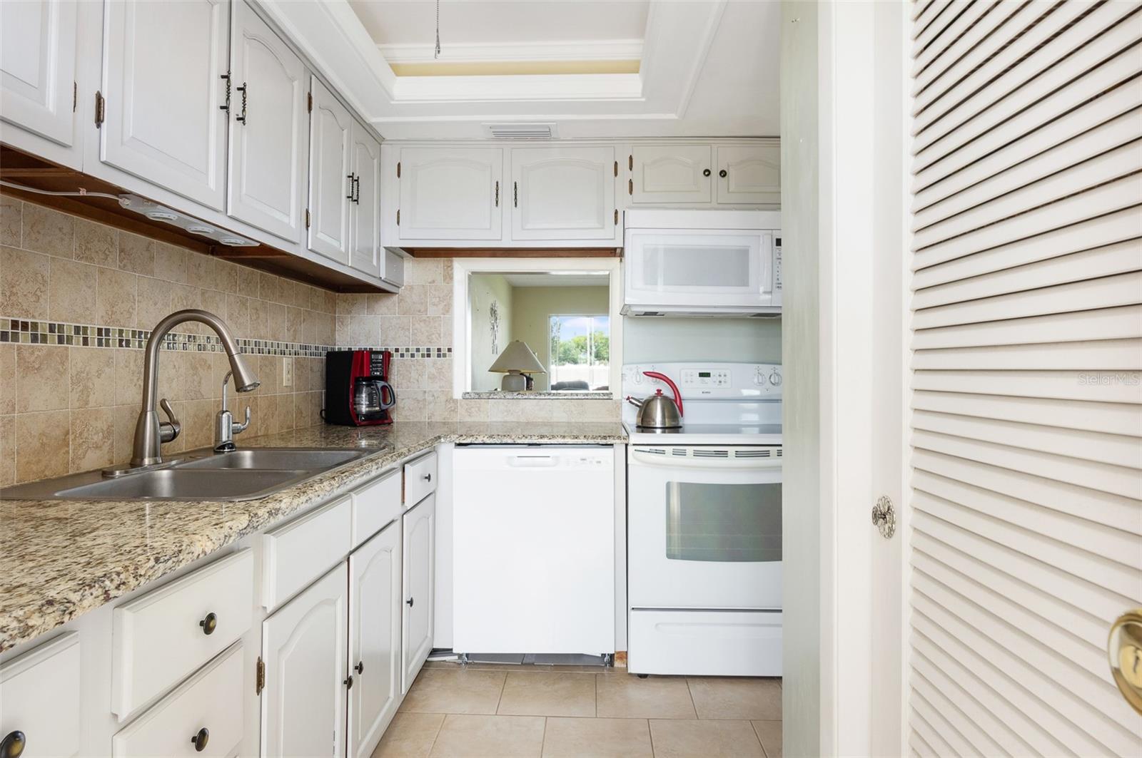 1 BOCA CIEGA POINT BLVD #212, ST PETERSBURG, FL, 33708