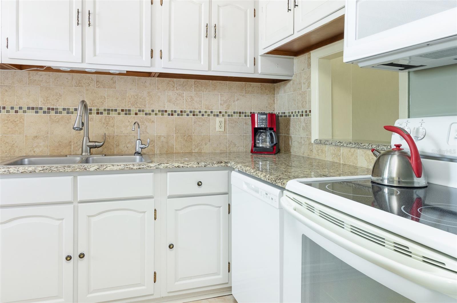1 BOCA CIEGA POINT BLVD #212, ST PETERSBURG, FL, 33708