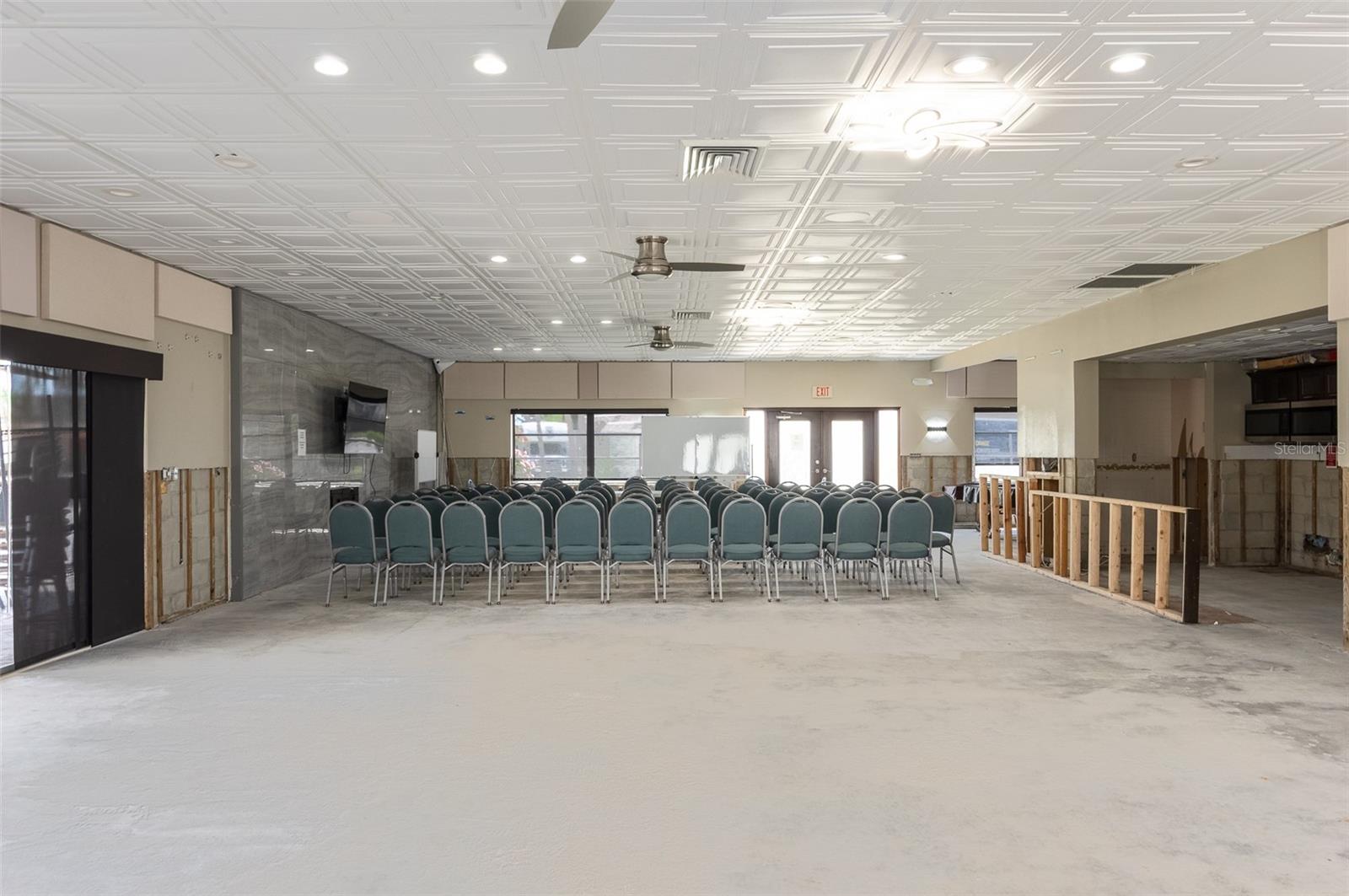 1 BOCA CIEGA POINT BLVD #212, ST PETERSBURG, FL, 33708