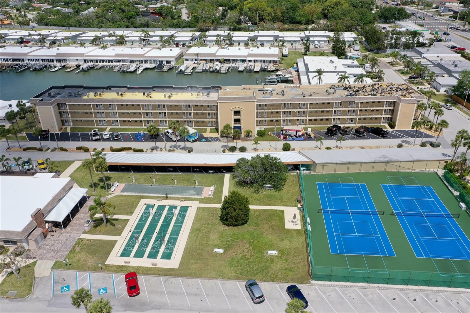 1 BOCA CIEGA POINT BLVD #212, ST PETERSBURG, FL, 33708