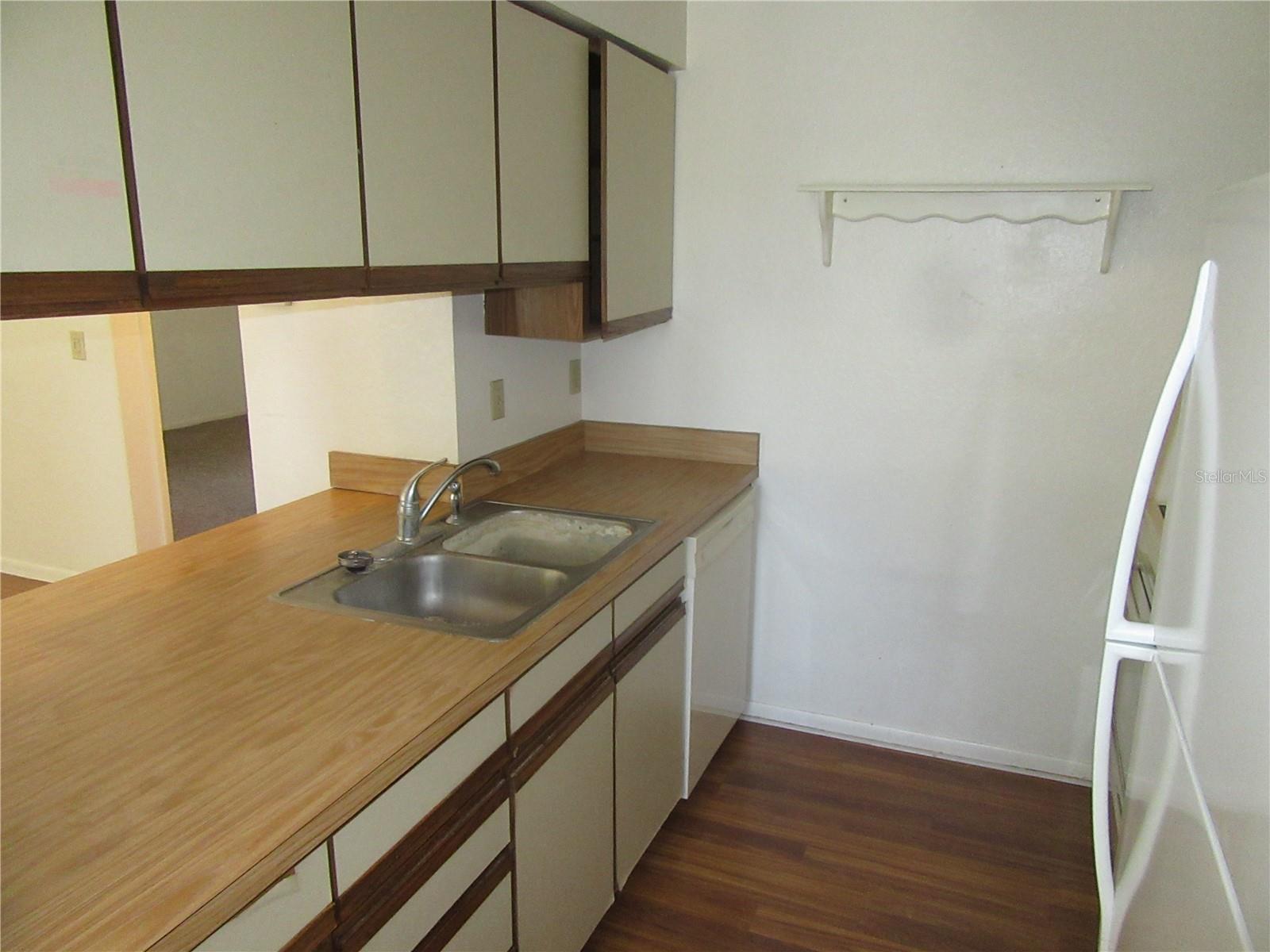 8423 SEMINOLE BLVD #203, SEMINOLE, FL, 33772
