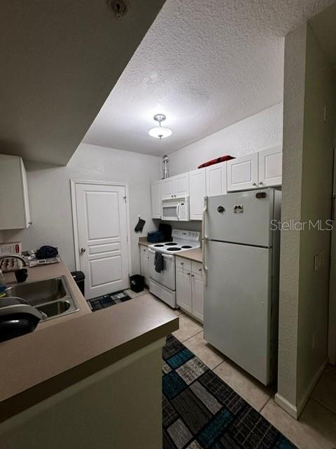 9404 CRESCENT LOOP CIR #107, TAMPA, FL, 33619