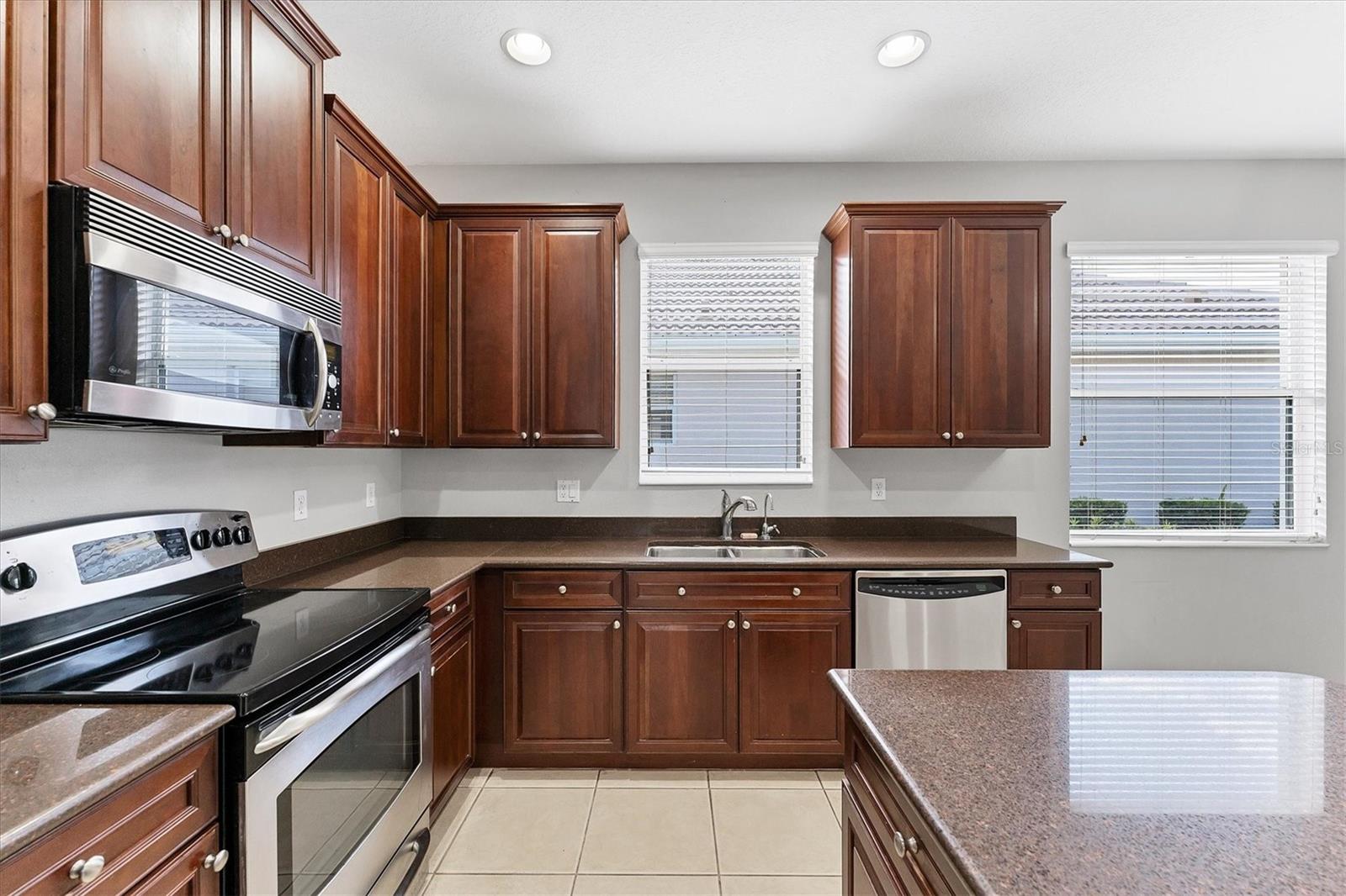 2094 MESIC HAMMOCK WAY, VENICE, FL, 34292