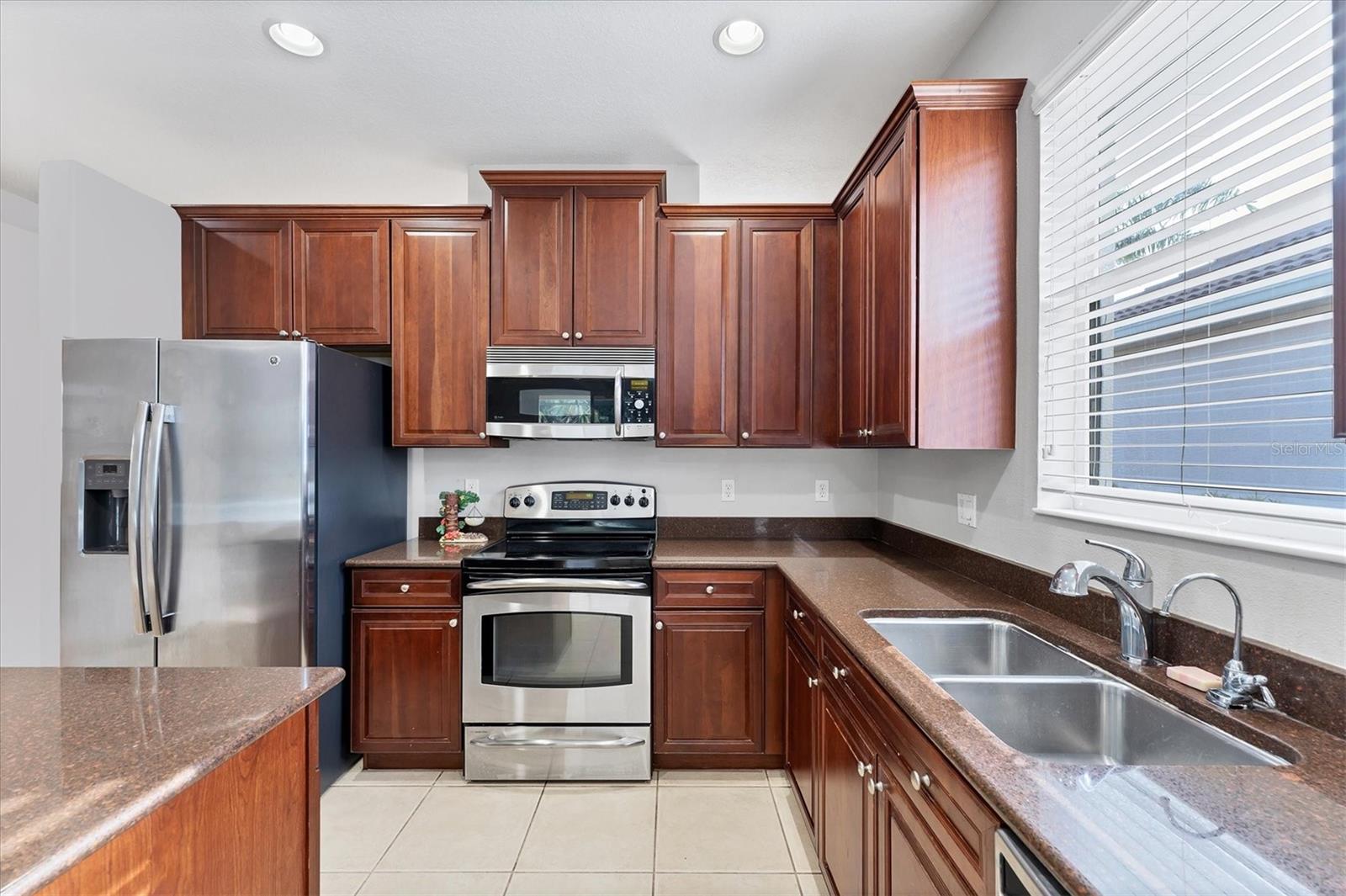 2094 MESIC HAMMOCK WAY, VENICE, FL, 34292