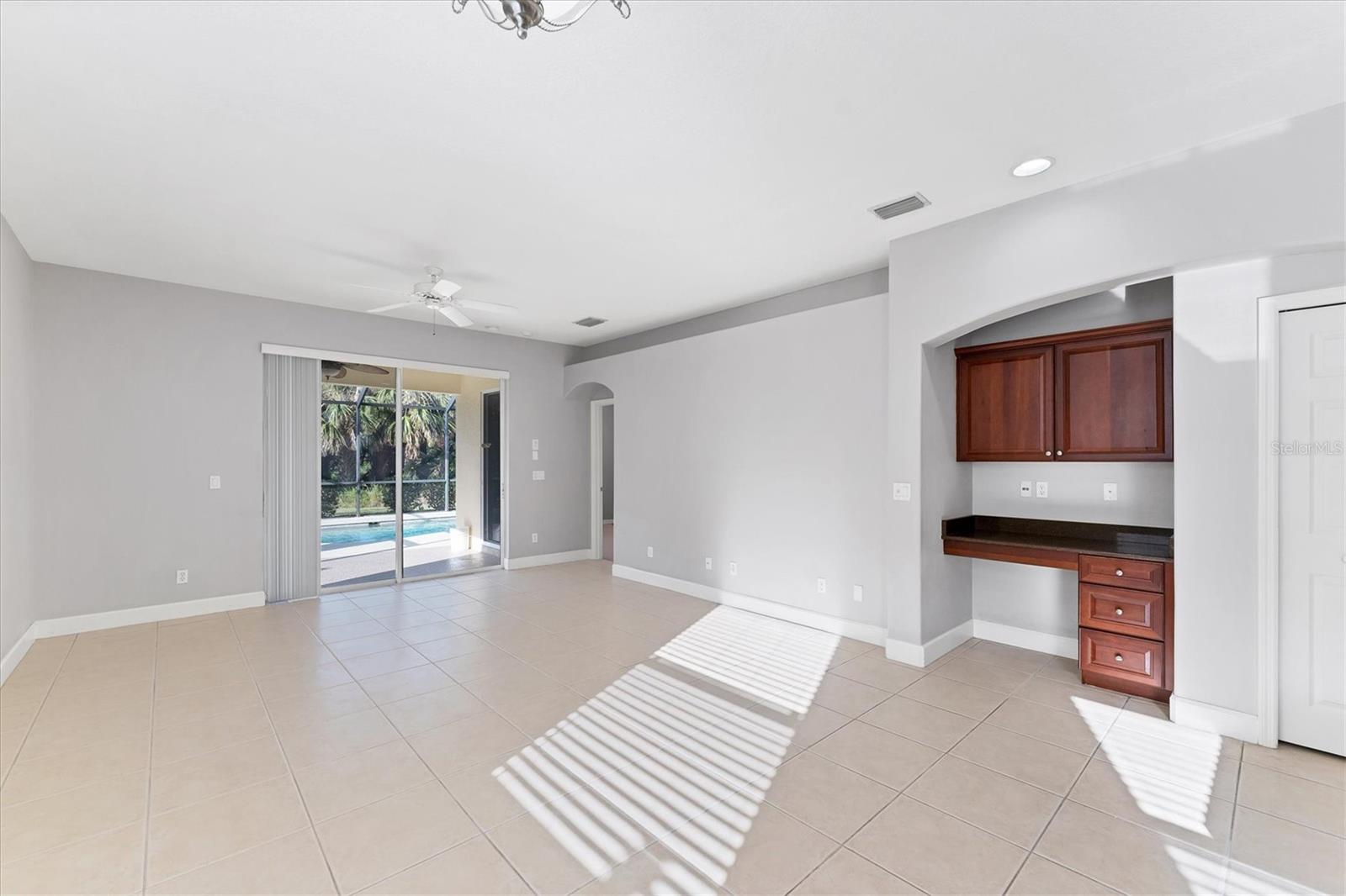 2094 MESIC HAMMOCK WAY, VENICE, FL, 34292