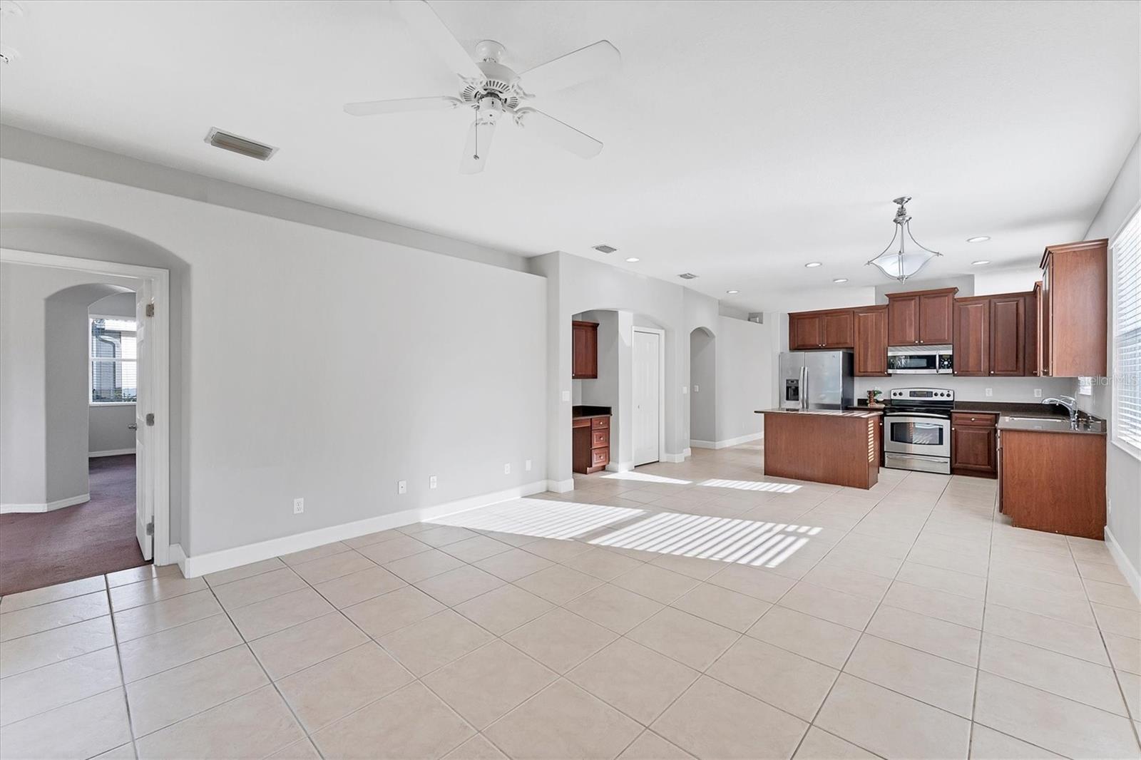 2094 MESIC HAMMOCK WAY, VENICE, FL, 34292