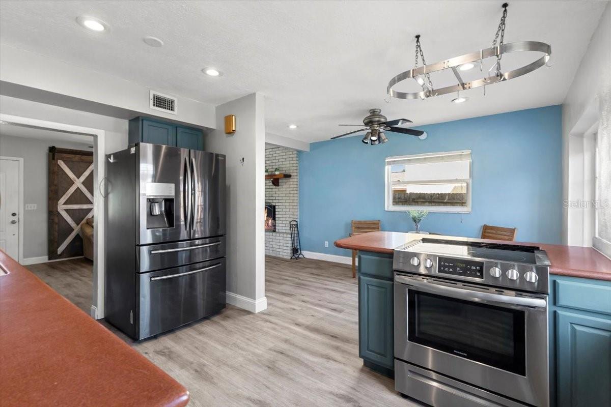 12591 79TH AVE, SEMINOLE, FL, 33776
