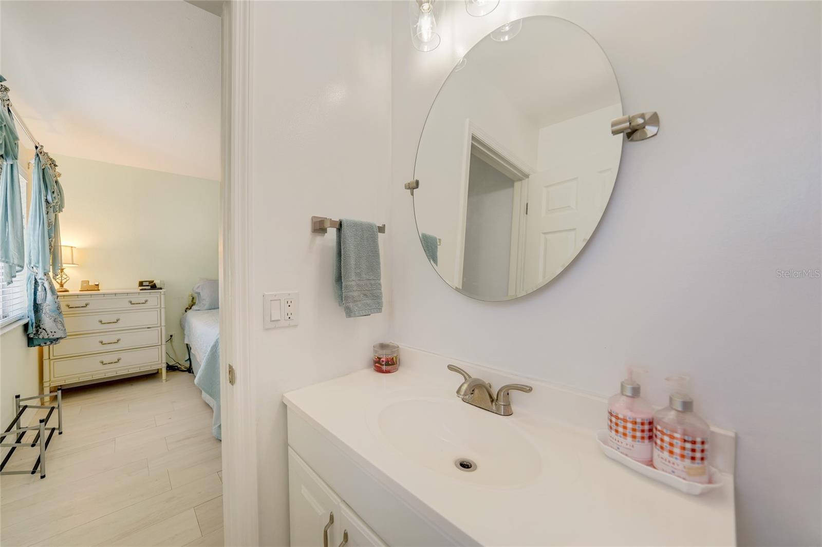 5460 NORLANDER DR, PORT CHARLOTTE, FL, 33981