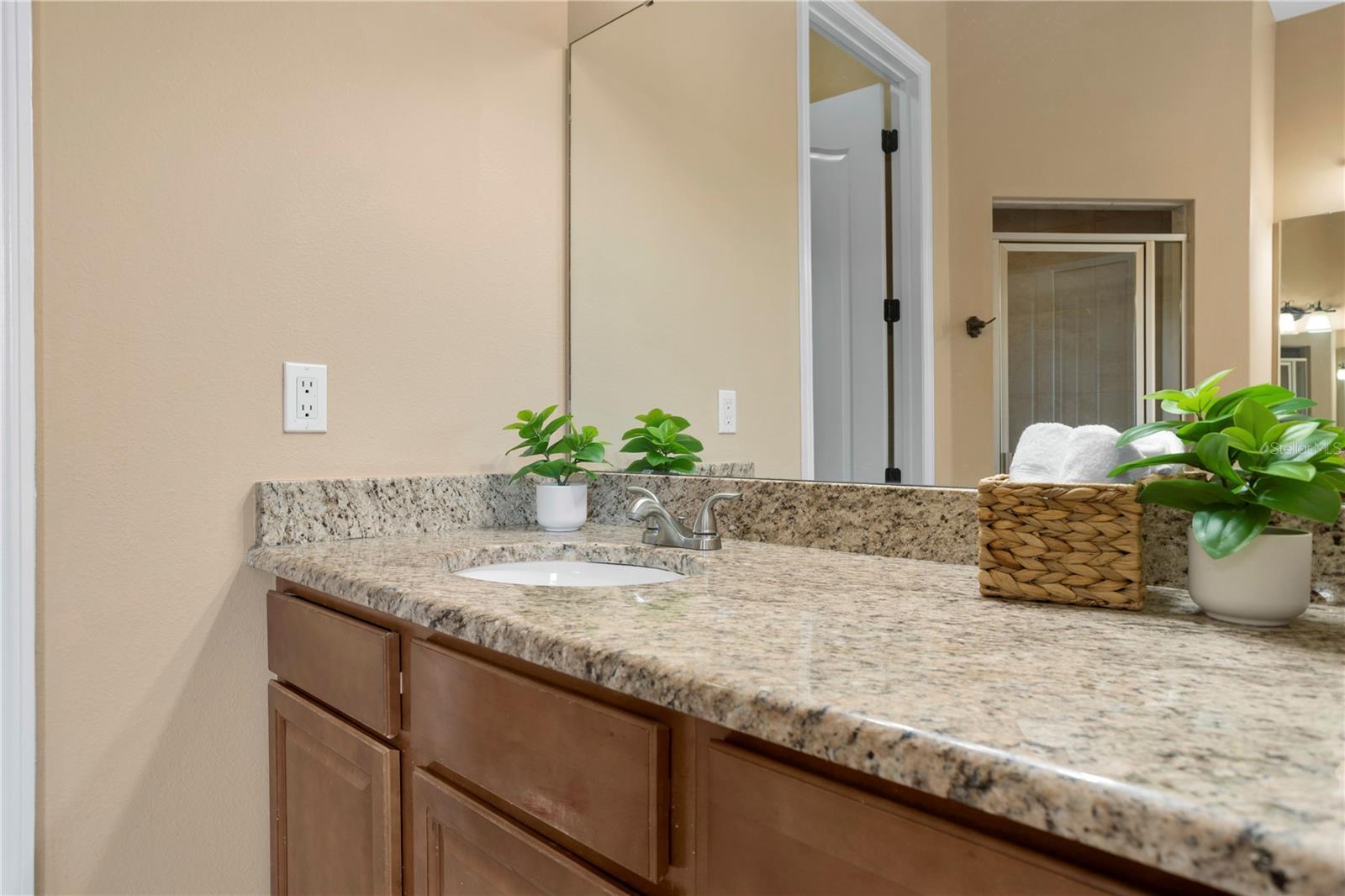 36813 BARRINGTON DR, EUSTIS, FL, 32736