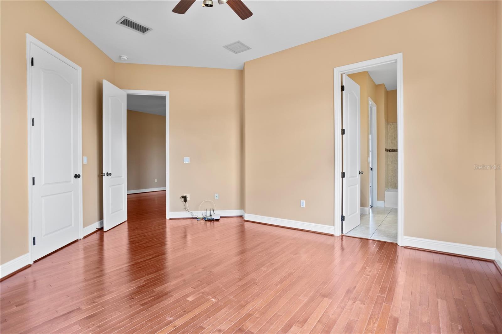 36813 BARRINGTON DR, EUSTIS, FL, 32736
