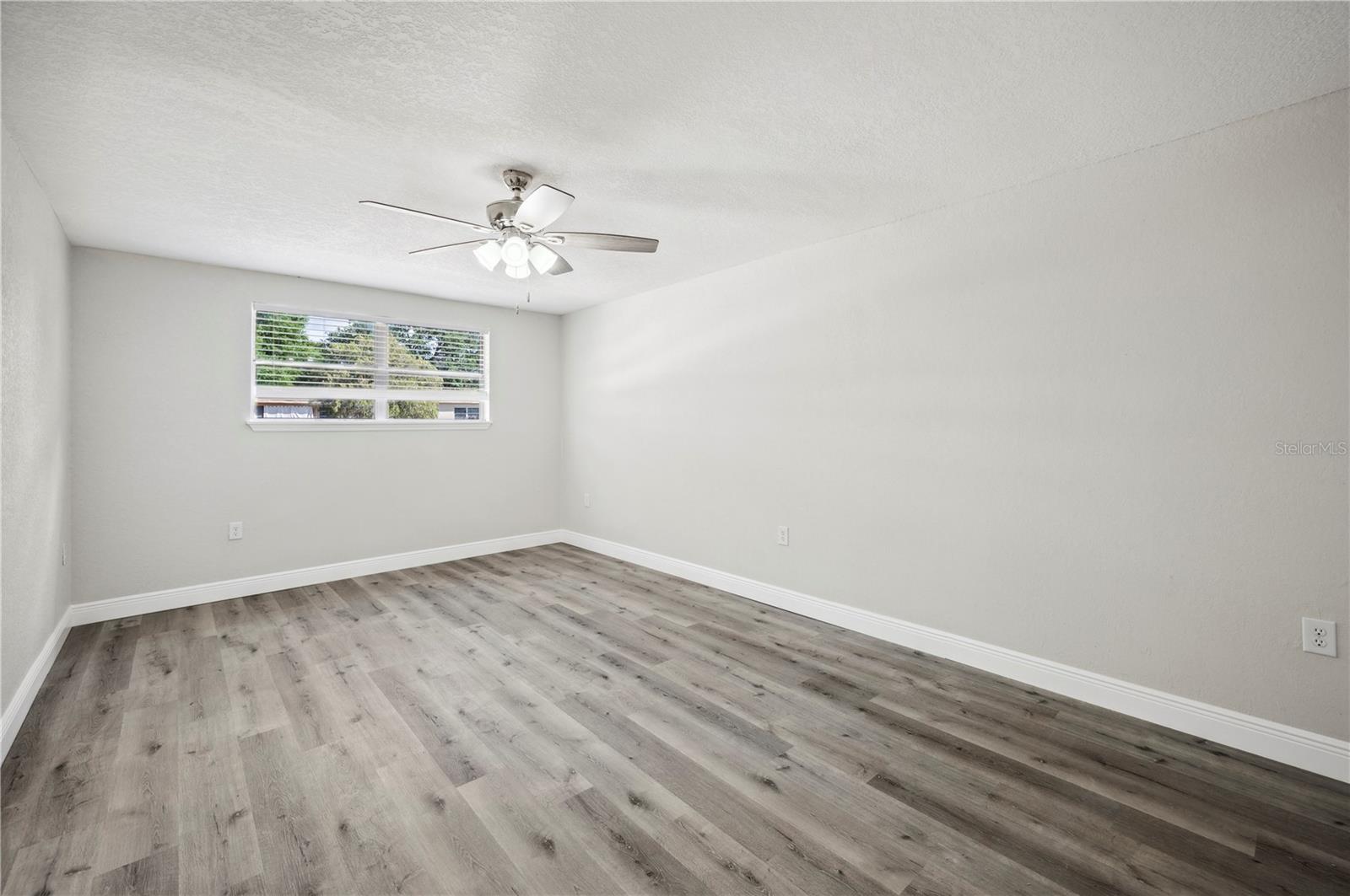 1037 WAYNESVILLE AVE, LAKELAND, FL, 33801