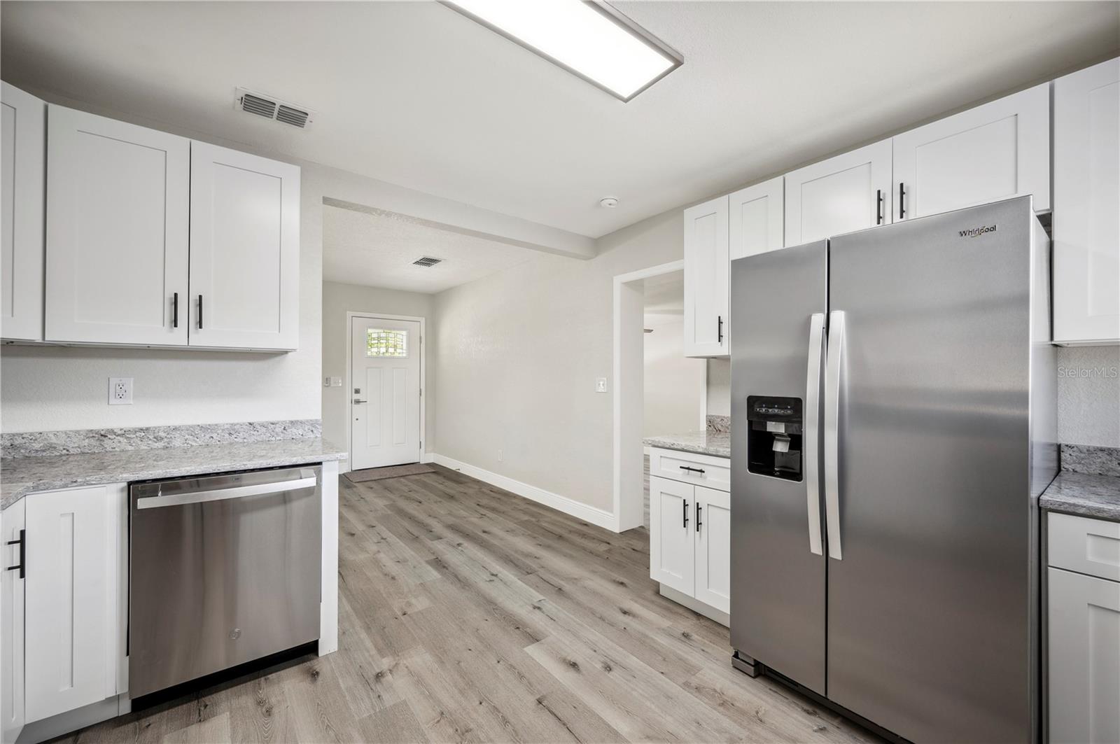 1037 WAYNESVILLE AVE, LAKELAND, FL, 33801