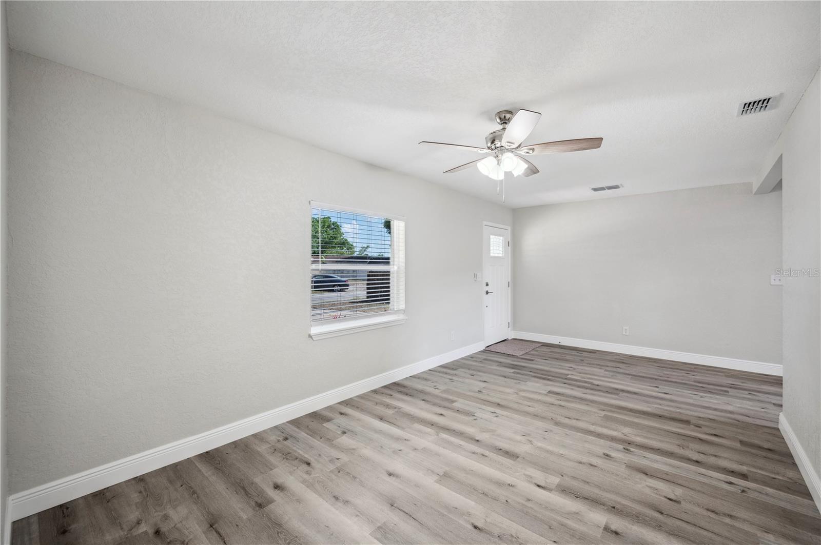 1037 WAYNESVILLE AVE, LAKELAND, FL, 33801