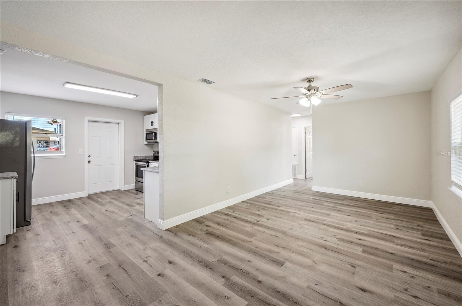 1037 WAYNESVILLE AVE, LAKELAND, FL, 33801
