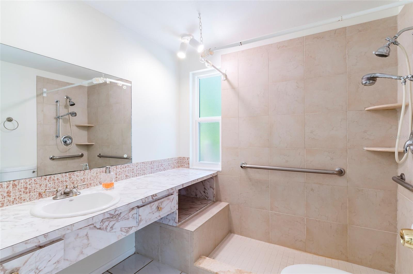 4216 N MYRTLE AVE, TAMPA, FL, 33603