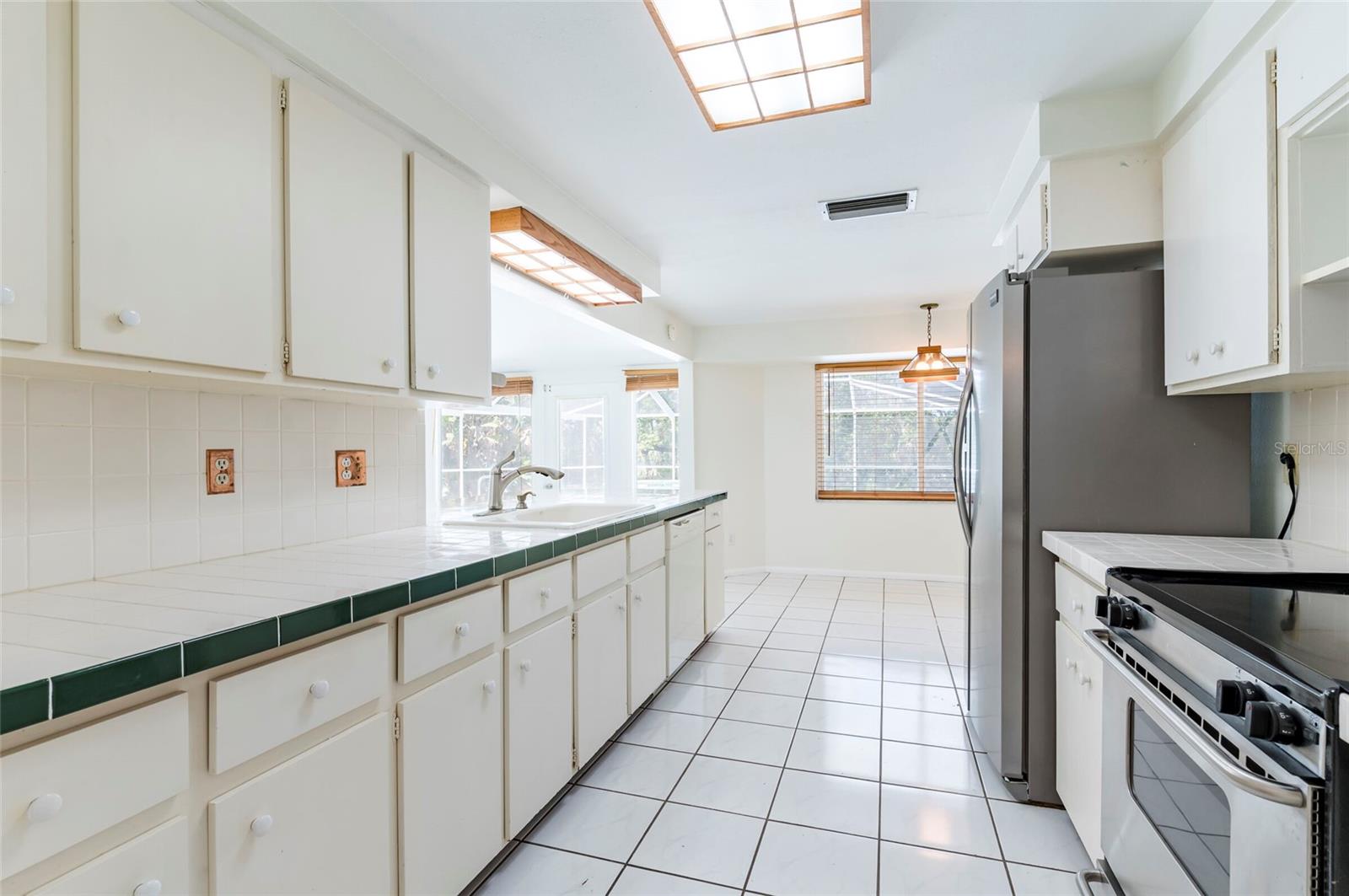 4216 N MYRTLE AVE, TAMPA, FL, 33603