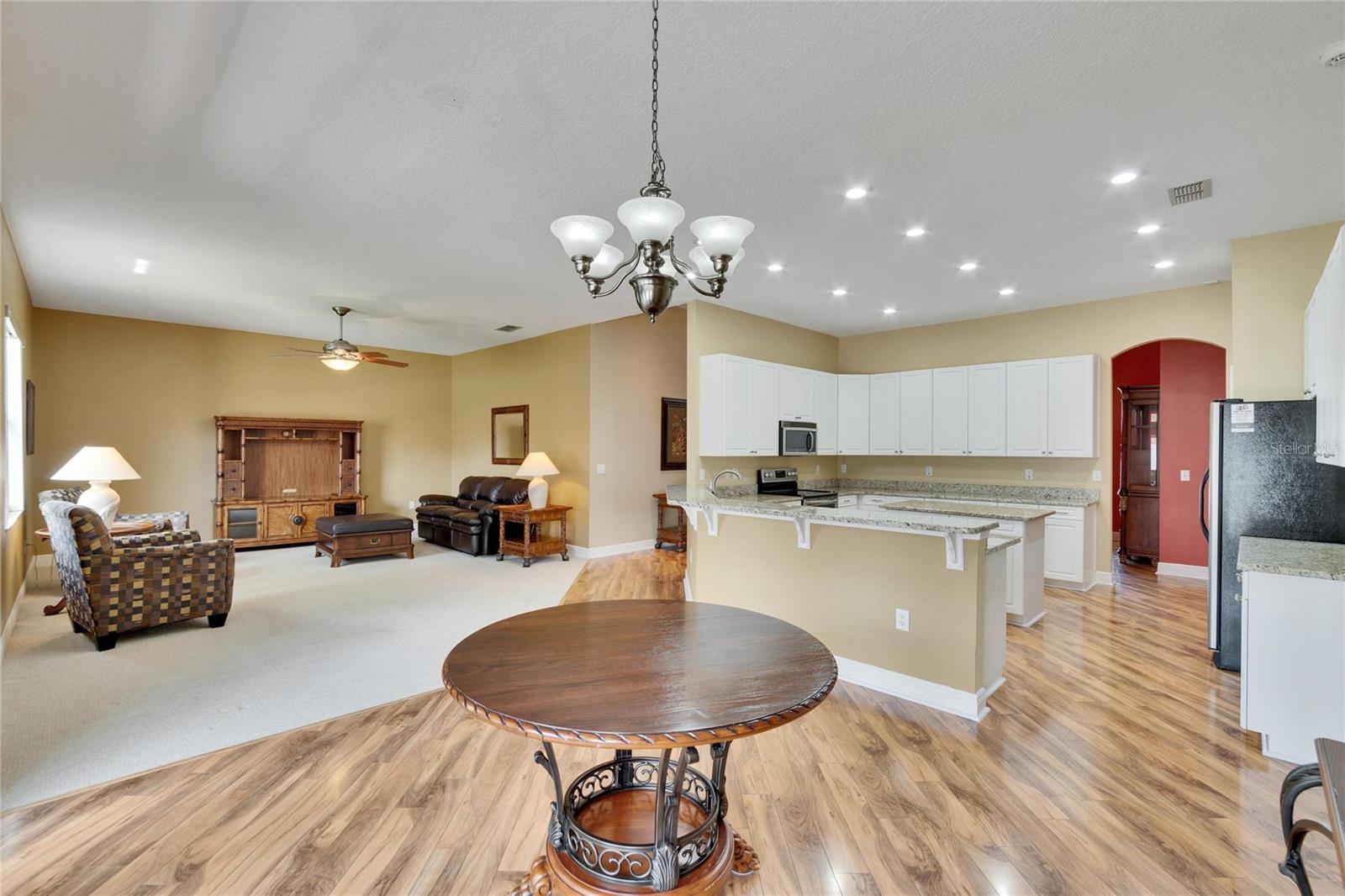 1742 OAKWOOD ESTATES DR, PLANT CITY, FL, 33563