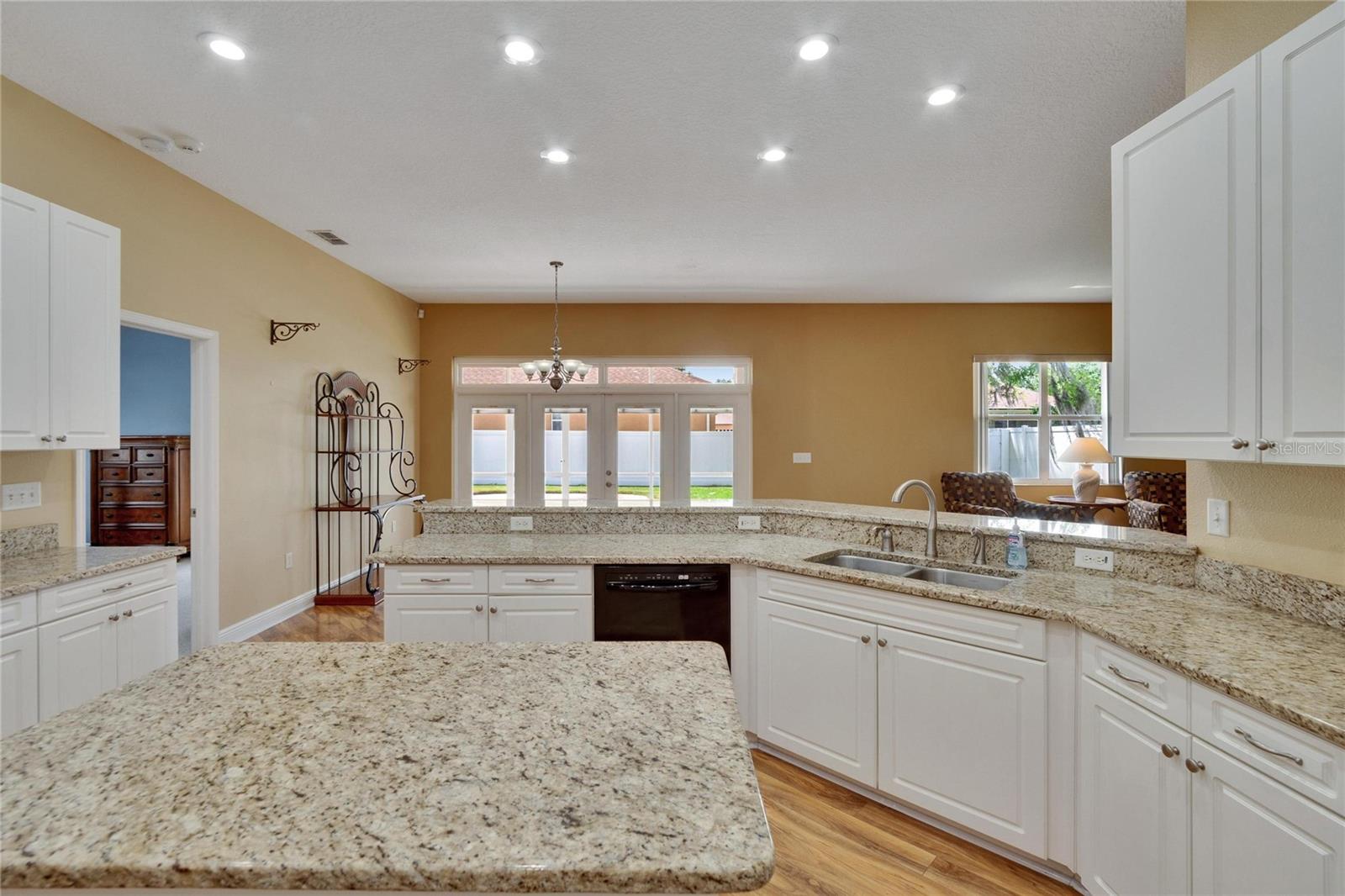 1742 OAKWOOD ESTATES DR, PLANT CITY, FL, 33563