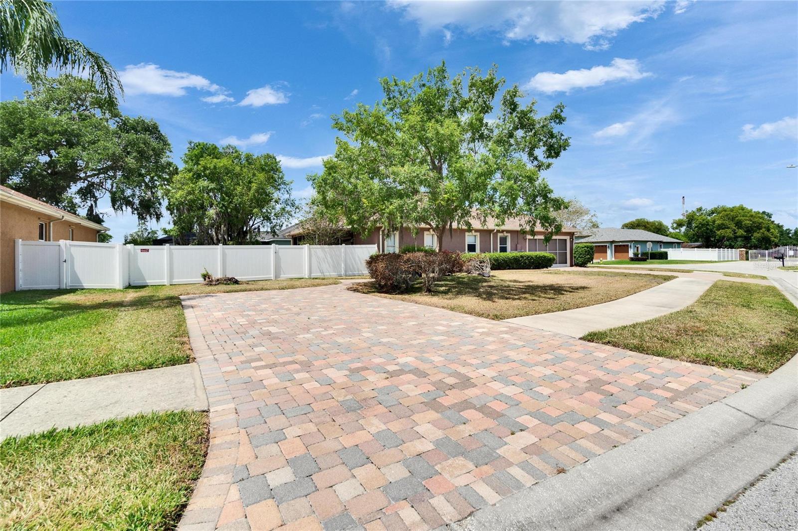 1742 OAKWOOD ESTATES DR, PLANT CITY, FL, 33563