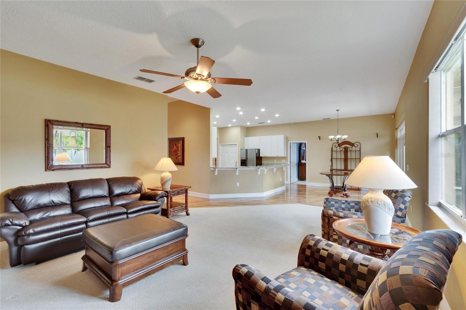 1742 OAKWOOD ESTATES DR, PLANT CITY, FL, 33563