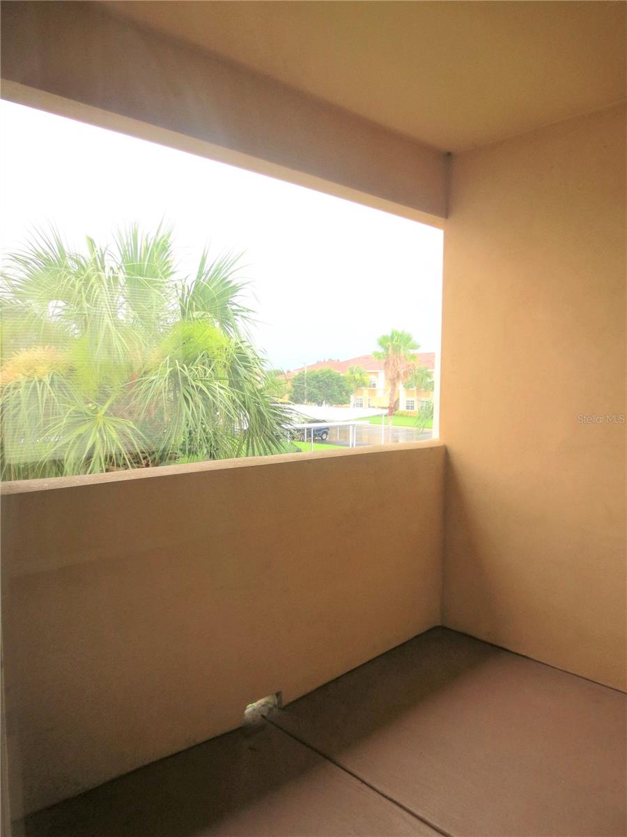 1155 VILLAGIO CIR #204, SARASOTA, FL, 34237