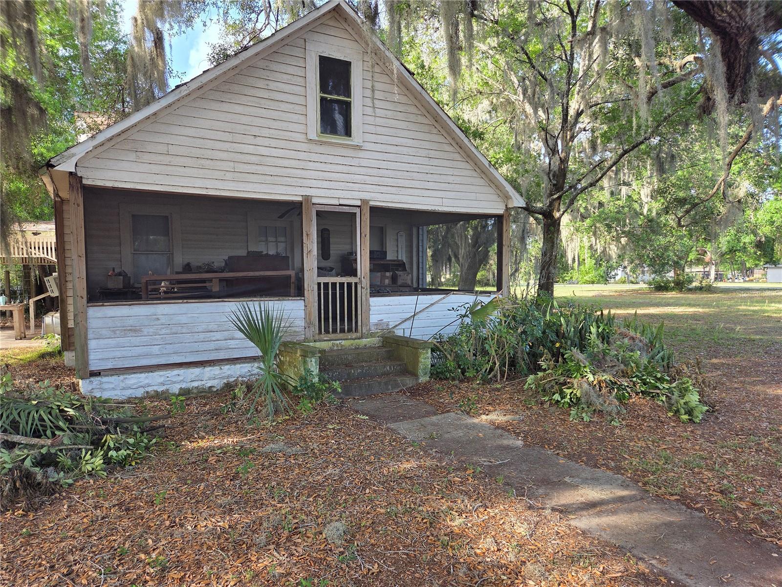 350 CASSADY ST, UMATILLA, FL, 32784