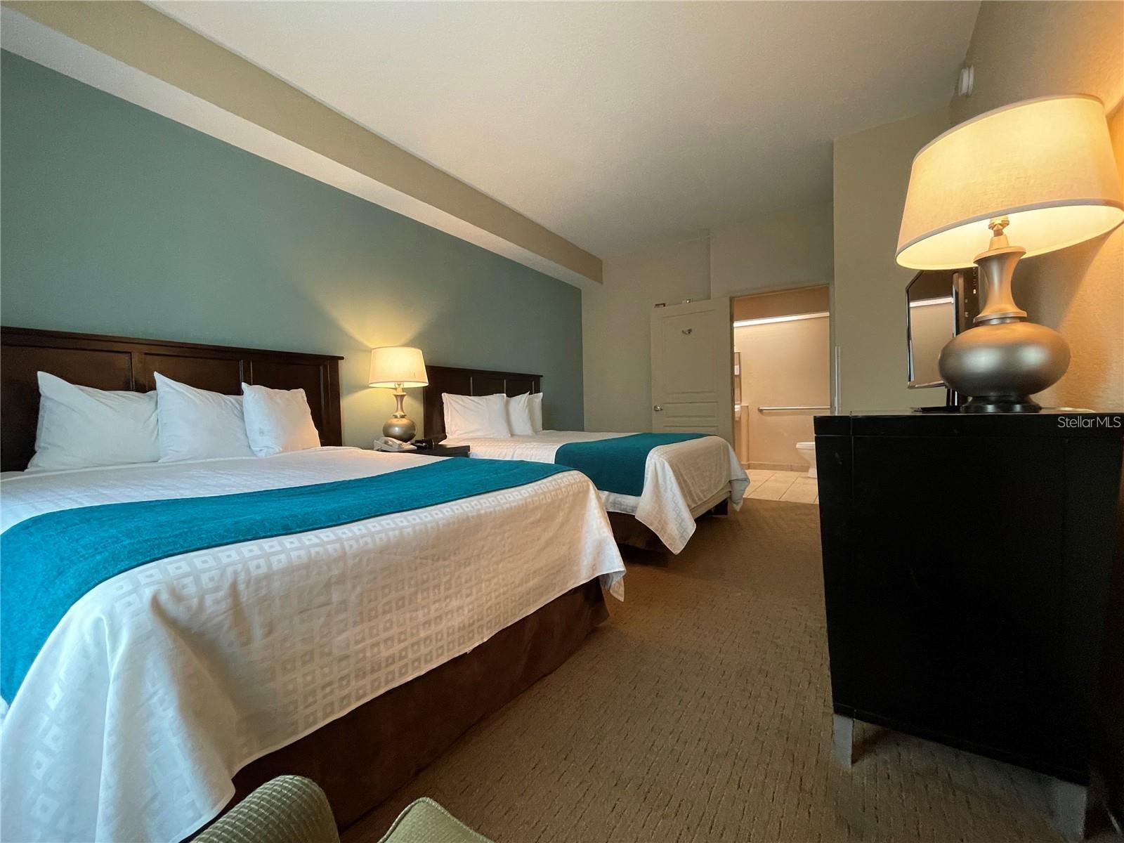 8303 PALM PKWY #100, ORLANDO, FL, 32836