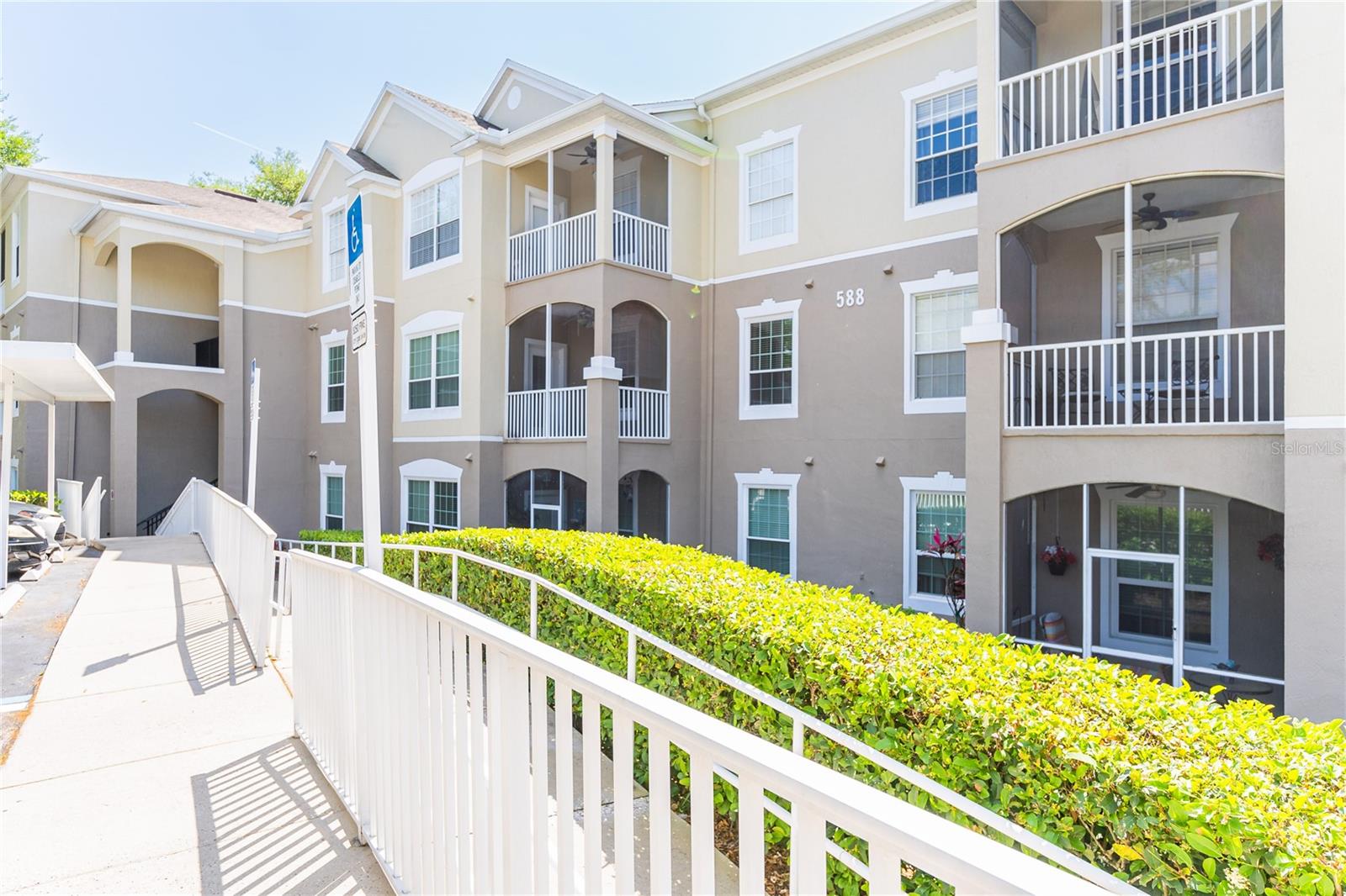 588 BRANTLEY TERRACE WAY #301, ALTAMONTE SPRINGS, FL, 32714