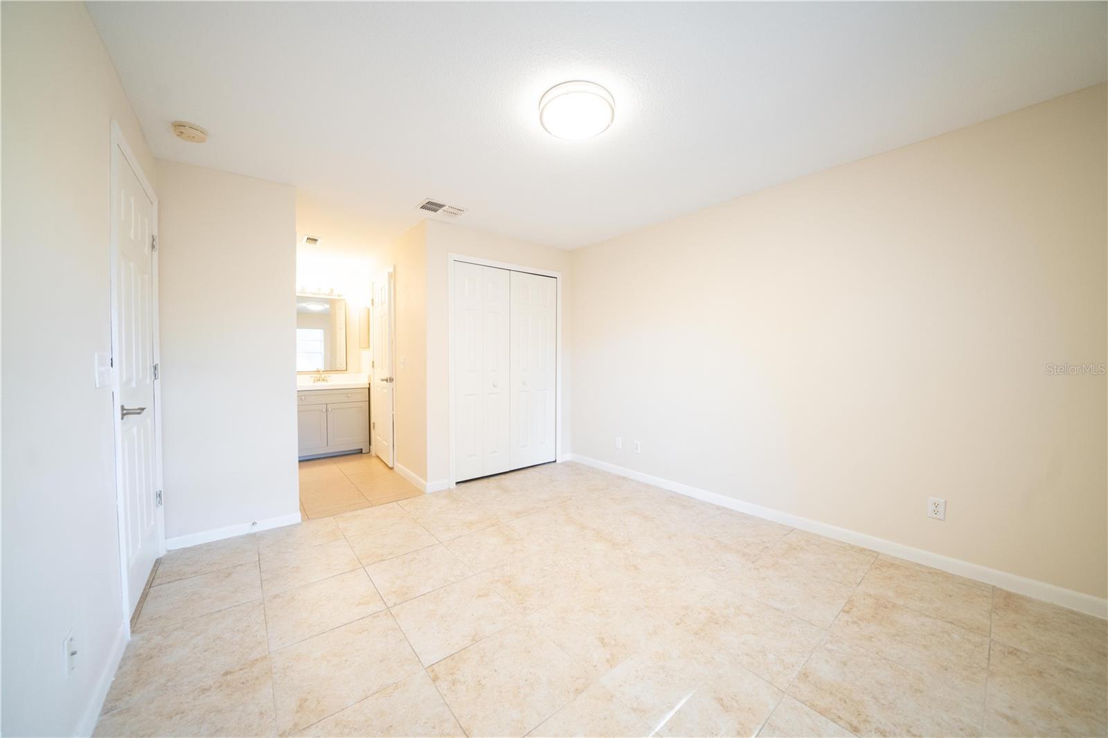 3800 34TH AVE S #204, ST PETERSBURG, FL, 33711