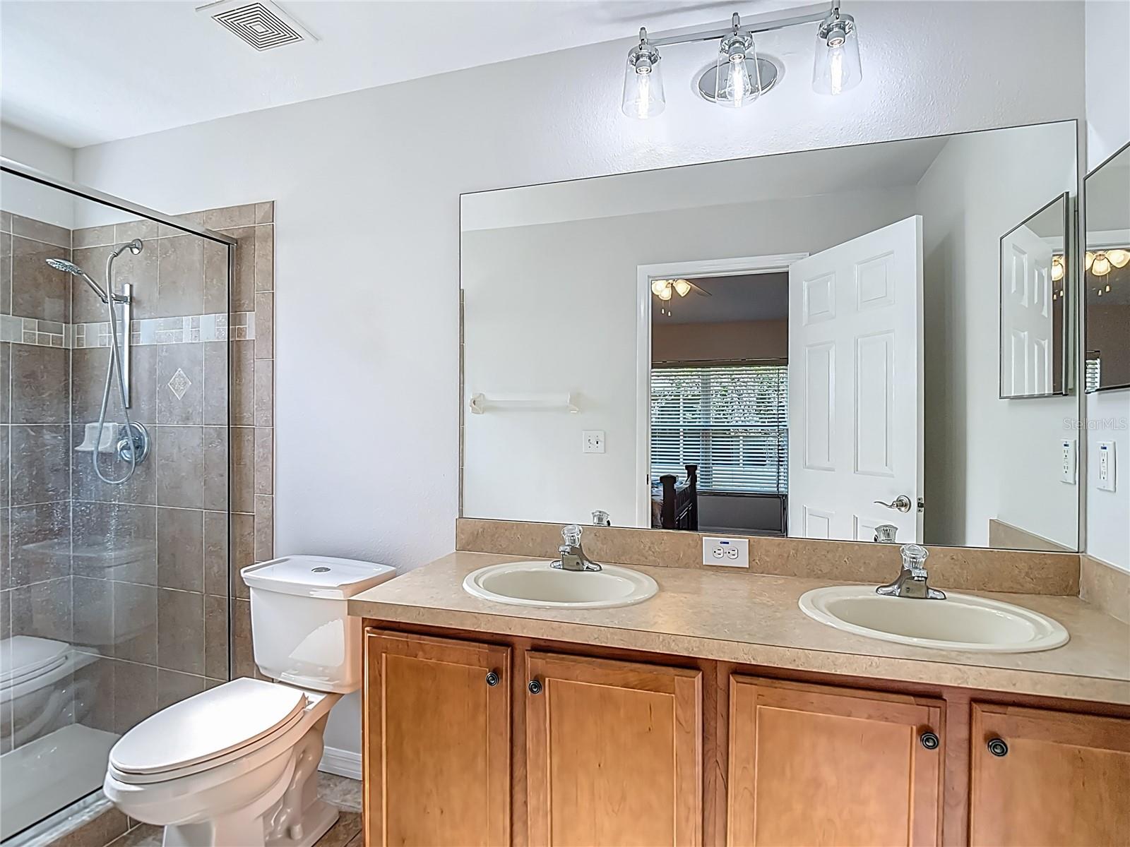 9608 ROLLING CIR, SAN ANTONIO, FL, 33576