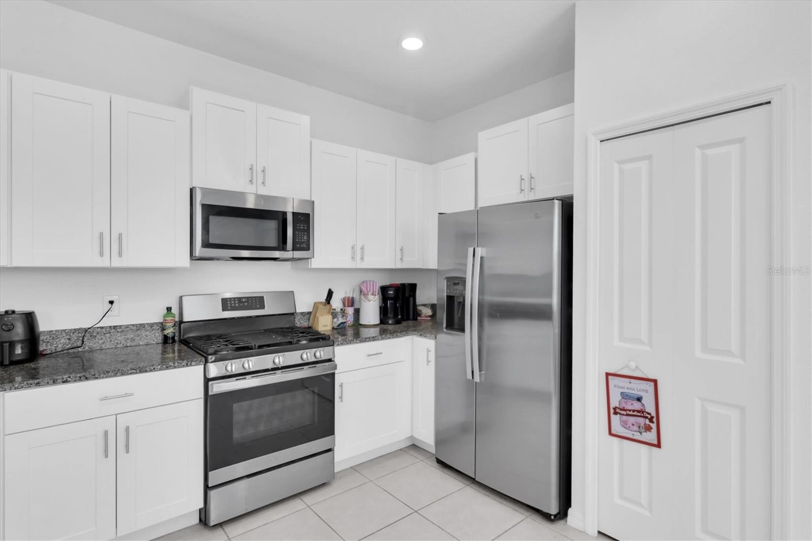 8299 CRESCENT OAKS DR, NEW PORT RICHEY, FL, 34655