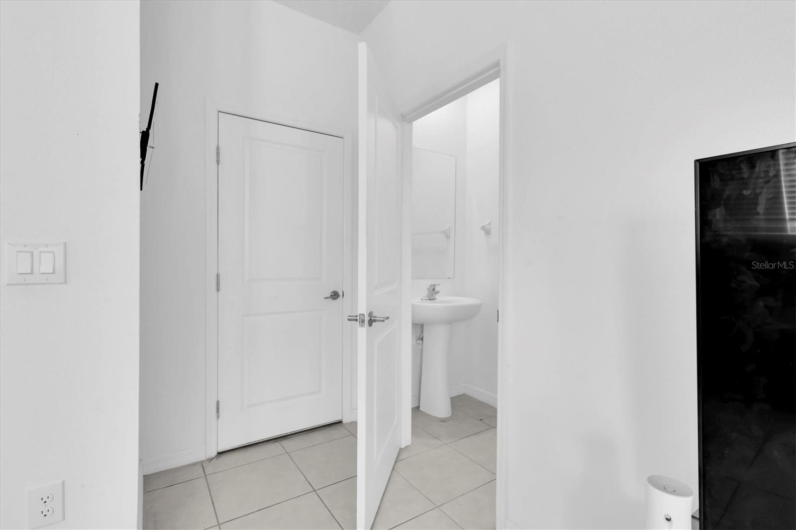 8299 CRESCENT OAKS DR, NEW PORT RICHEY, FL, 34655