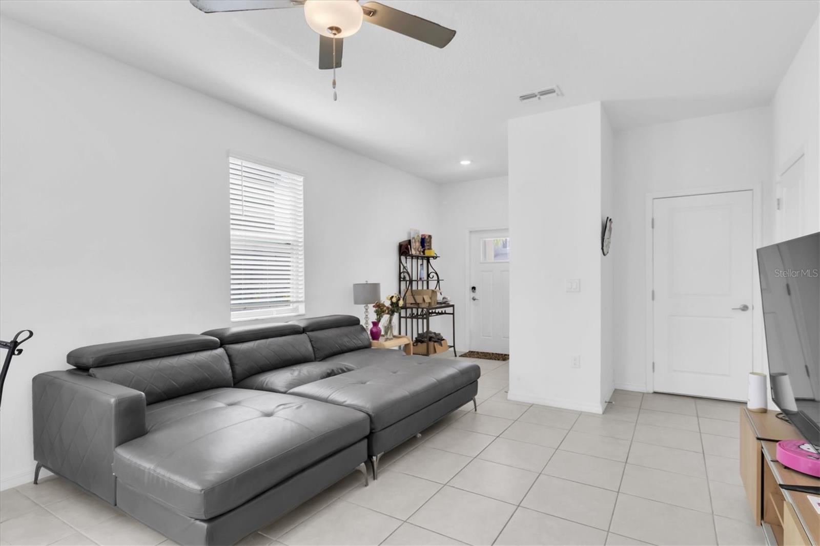 8299 CRESCENT OAKS DR, NEW PORT RICHEY, FL, 34655
