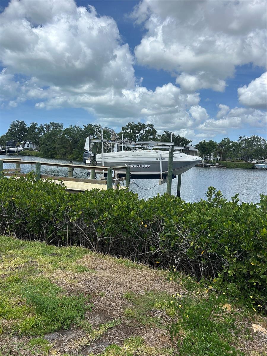 904 LUCILLE AVE, NOKOMIS, FL, 34275