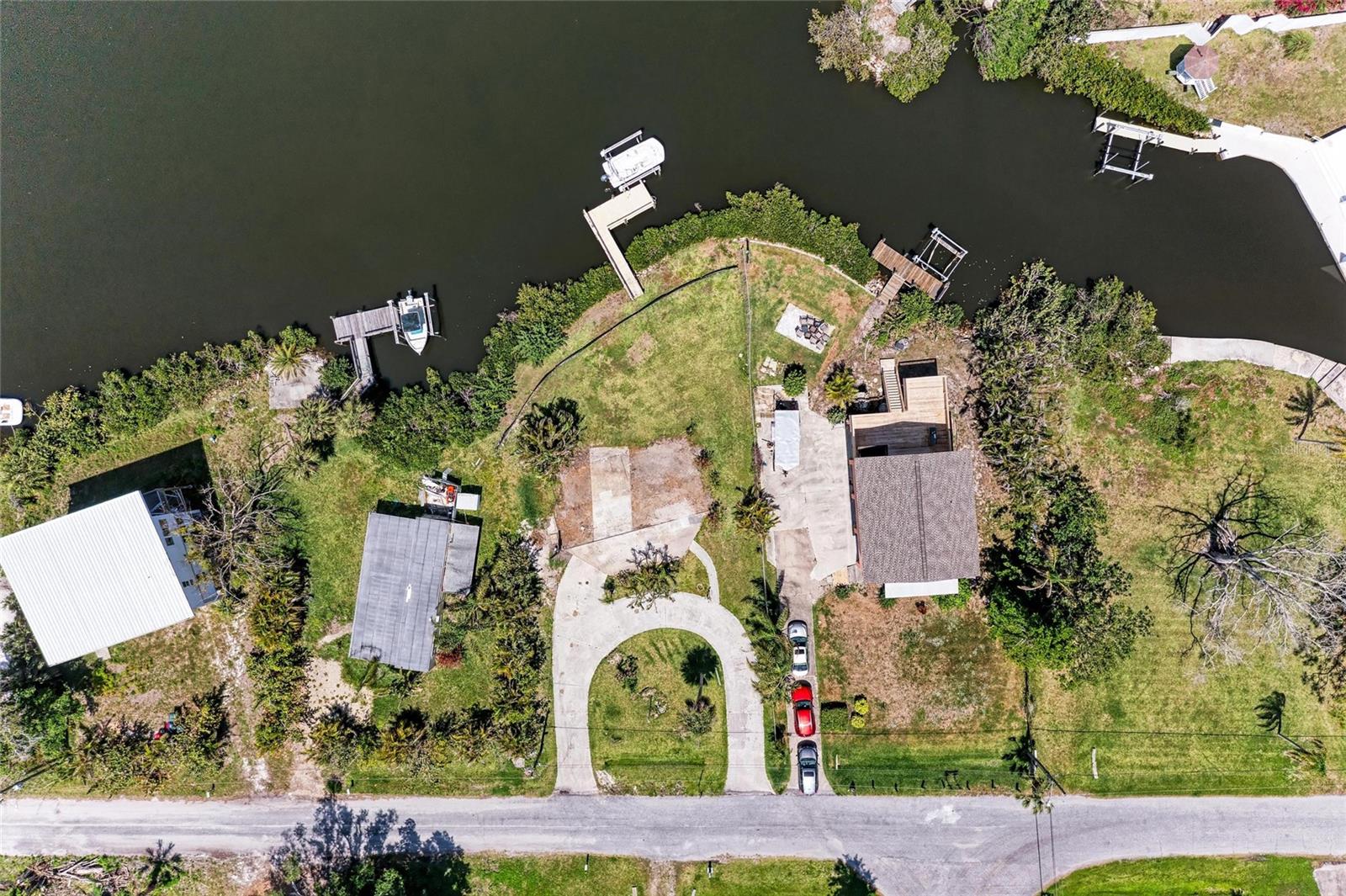 904 LUCILLE AVE, NOKOMIS, FL, 34275