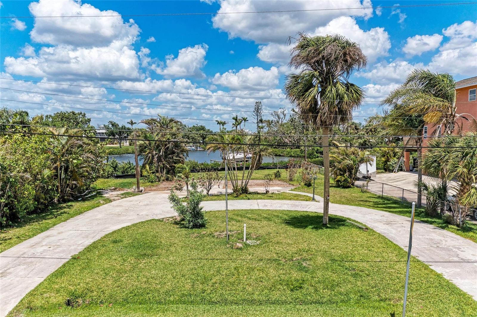 904 LUCILLE AVE, NOKOMIS, FL, 34275