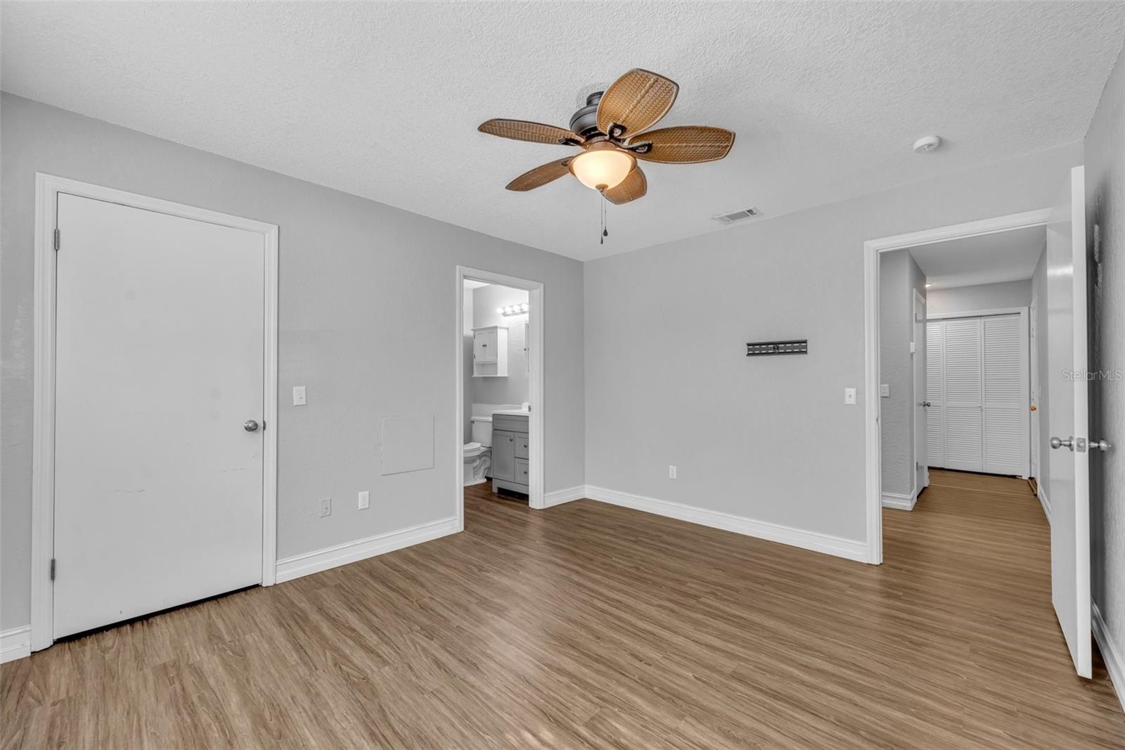 1401 S PALMETTO AVE #300, DAYTONA BEACH, FL, 32114