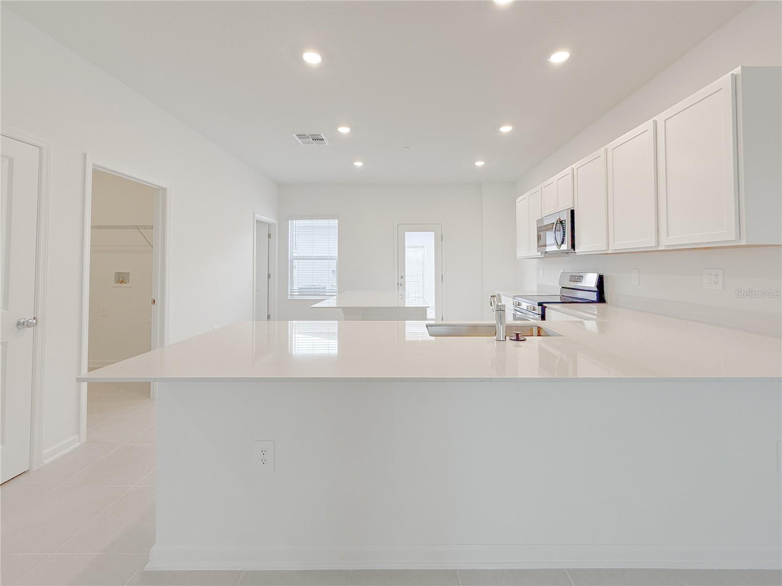 1999 STAKE OUT WAY, APOPKA, FL, 32703