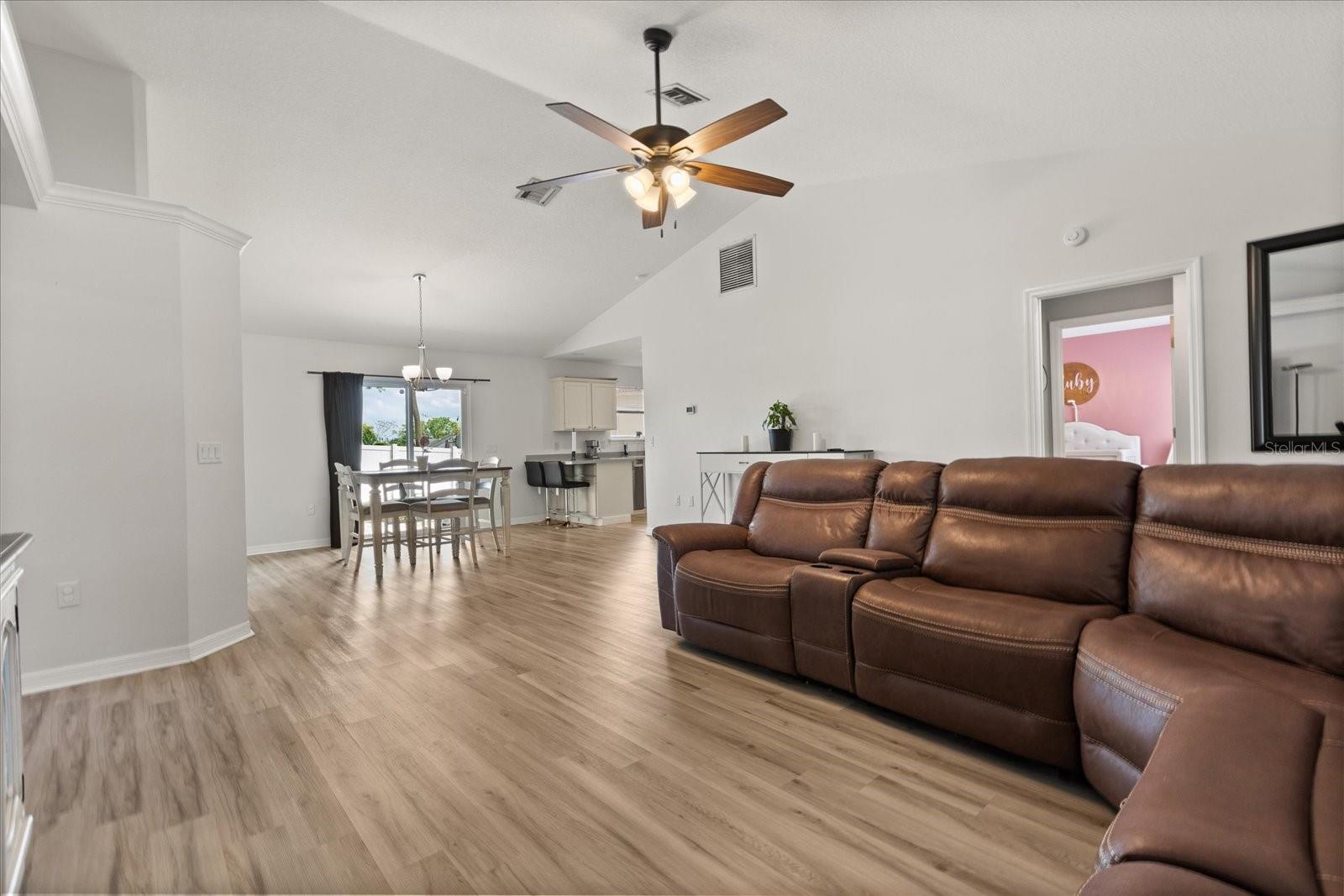 1563 DESS DR, ORLANDO, FL, 32818