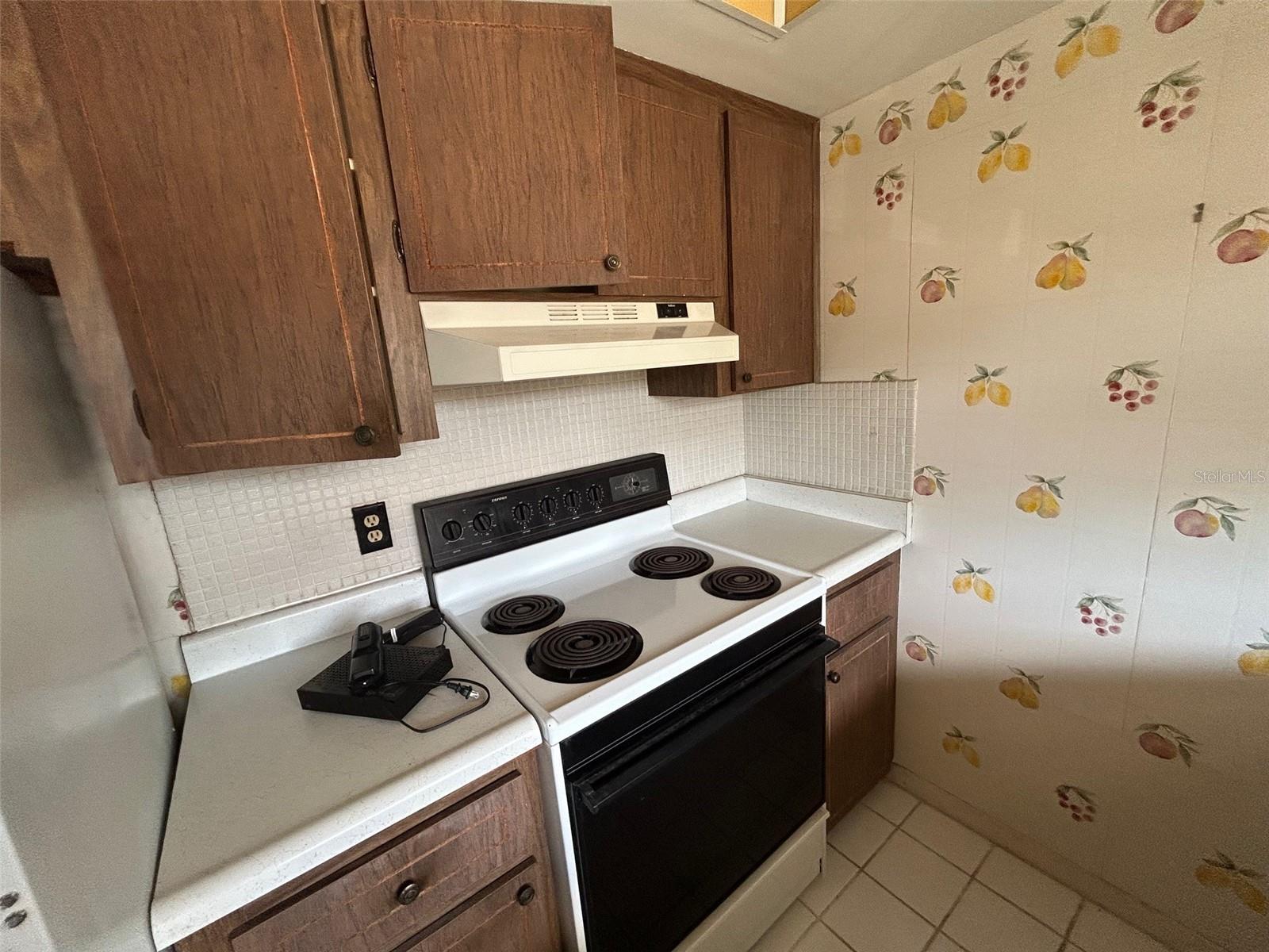 1845 S HIGHLAND AVE #6-11, LARGO, FL, 33756