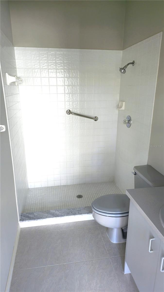 1003 BERKSHIRE LN, TARPON SPRINGS, FL, 34688