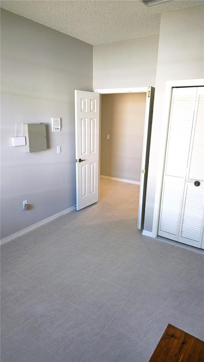 1003 BERKSHIRE LN, TARPON SPRINGS, FL, 34688