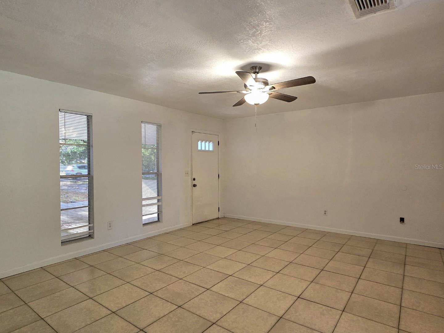 1537 MANGO TREE DR, EDGEWATER, FL, 32132
