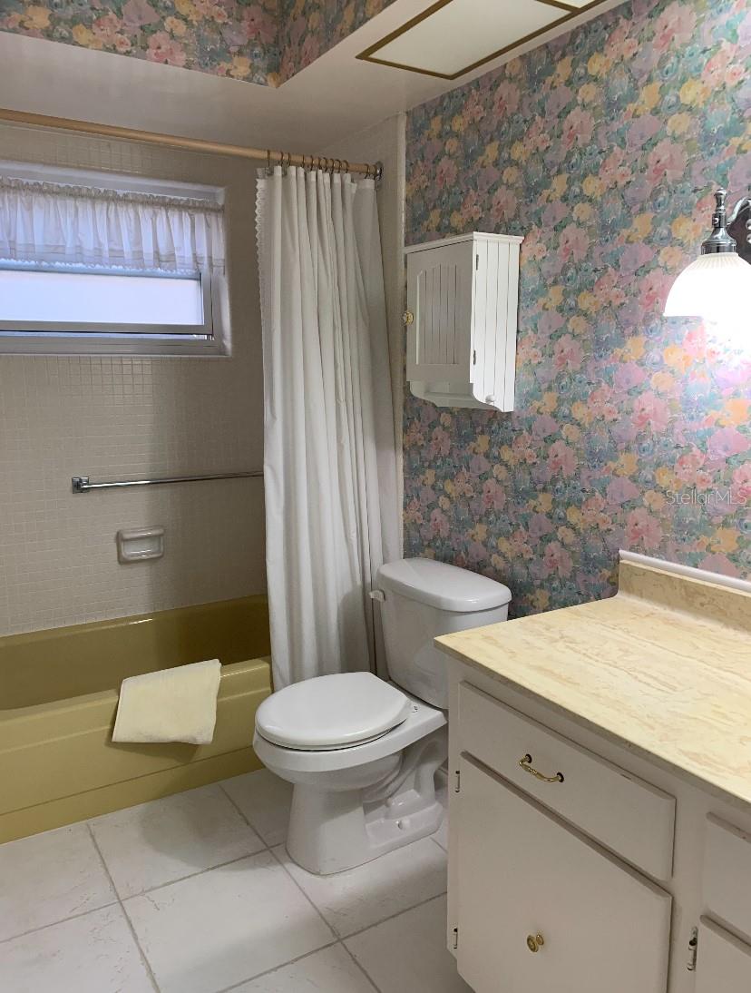 1679 S LAKE AVE #4, CLEARWATER, FL, 33756