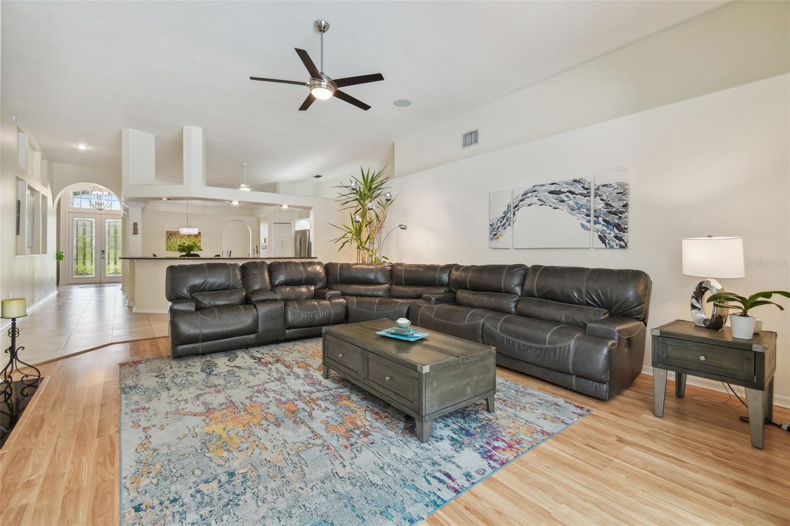 18025 KINGS PARK DR, TAMPA, FL, 33647
