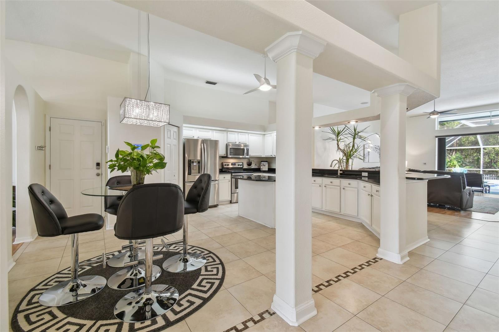 18025 KINGS PARK DR, TAMPA, FL, 33647
