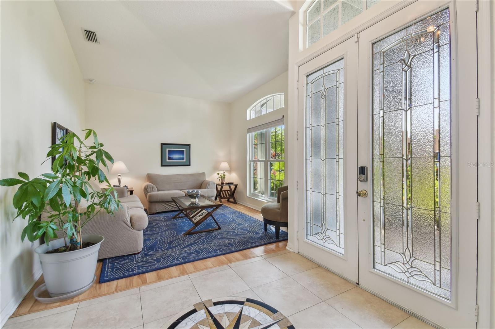 18025 KINGS PARK DR, TAMPA, FL, 33647