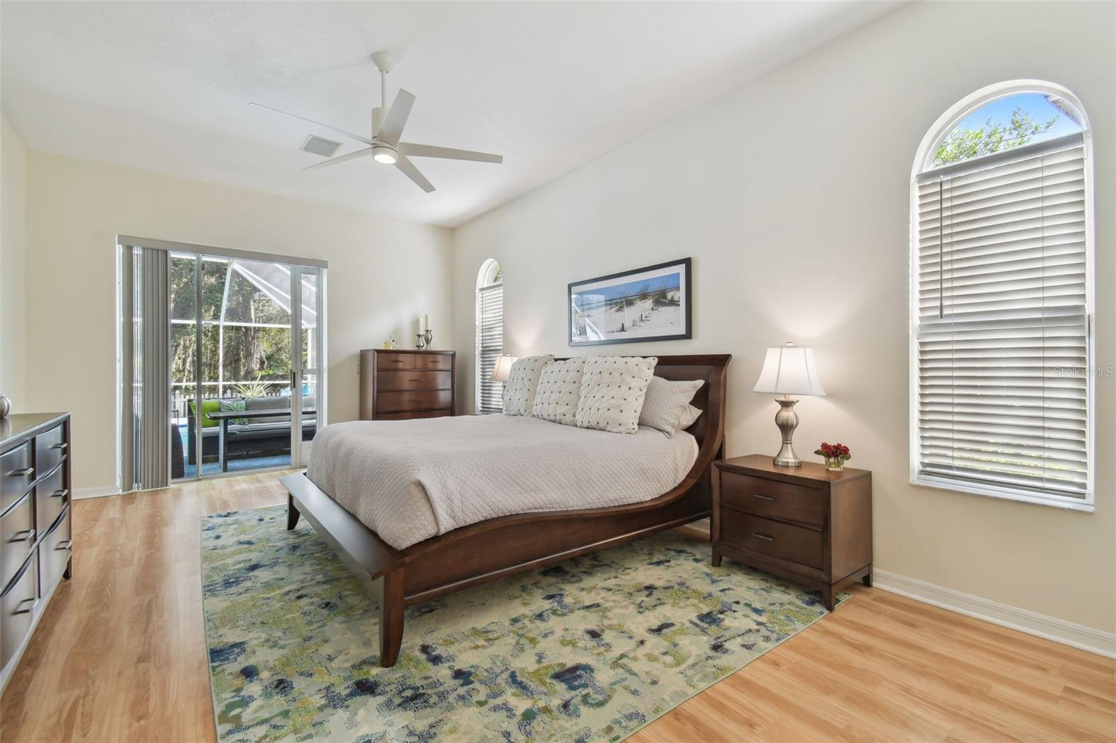 18025 KINGS PARK DR, TAMPA, FL, 33647