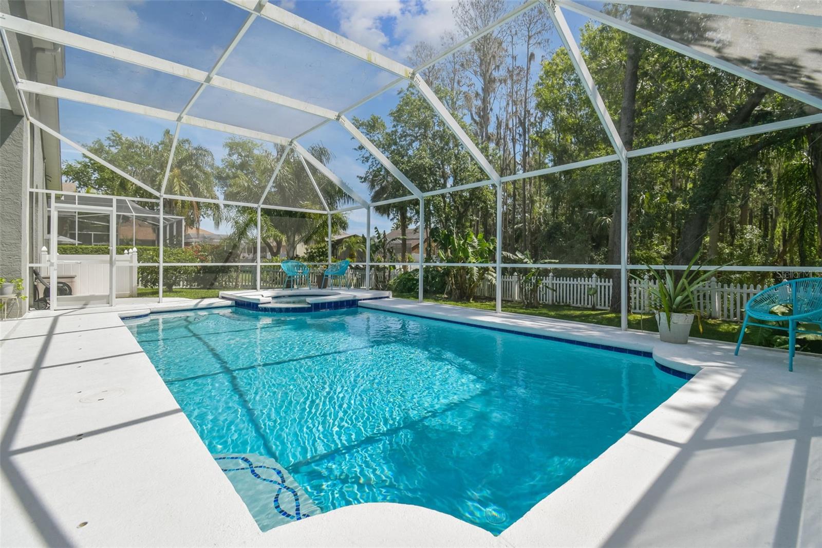 18025 KINGS PARK DR, TAMPA, FL, 33647